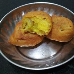 A picture of Batata (Potato) Vada.