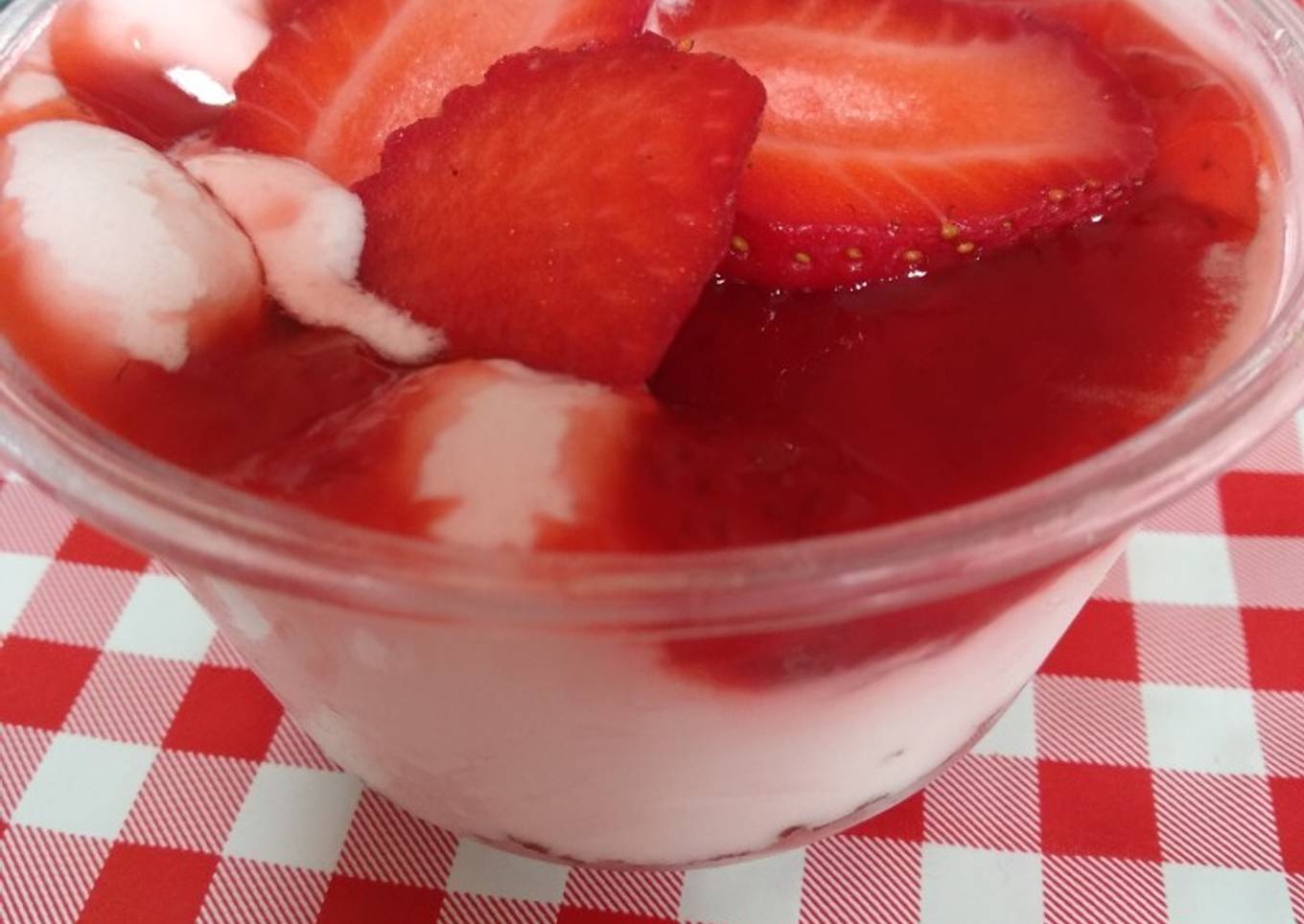 Strawberry cheese cake
