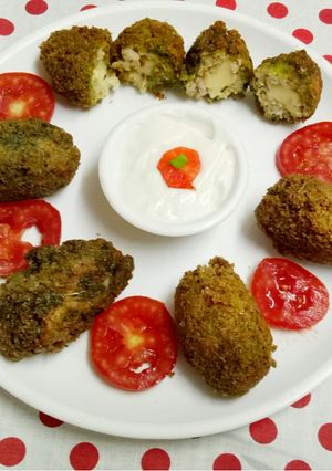 A picture of Cheesy green chicken kabab.