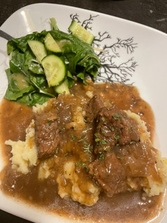 A picture of Hachee (Dutch Beef & Onion Stew).