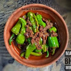 A picture of Masala bhari mirchen.