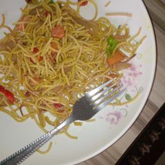 A picture of Fried sphaghetti 😋.