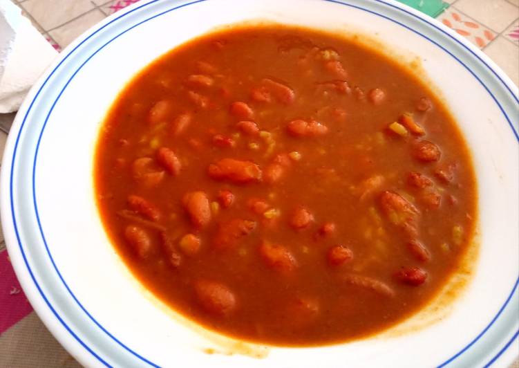 Alubias pintas con arroz