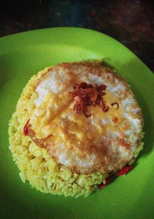 Foto resep 13. Nasi goreng kuning SIMPLE