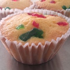 A picture of Vanilla cup cake.