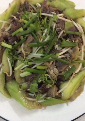 Hình của món Mề vịt và giá nhà làm.