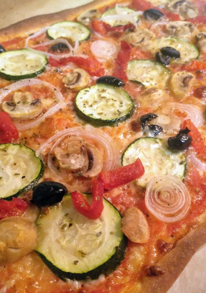 Una foto de Pizza vegetal