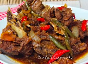 Foto resep Iga Sapi Masak Kecap (Semur Iga)