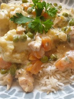 Tejszínes Zöldséges Csirkeragu recept fotója