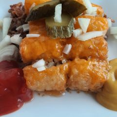 A picture of Bacon cheeseburger tater tot casserole.