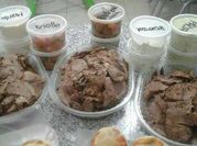 Una foto de pernil de carne al horno