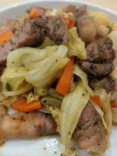 鹹豬肉炒高麗菜 的食譜成品照片