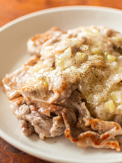 A picture of Easy Pork with Scallion Salt Sauce.