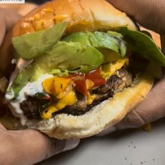 A picture of Fajita burgers.