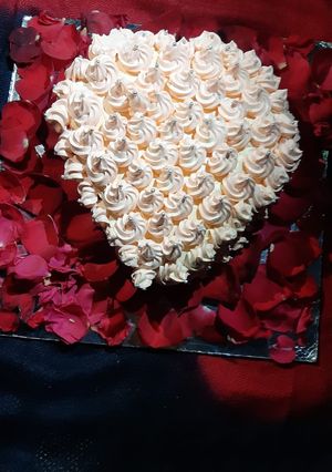 A picture of Rose Chocolate cake.