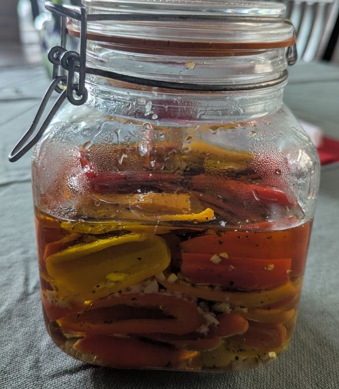 Una foto de Escabeche de Pimentones