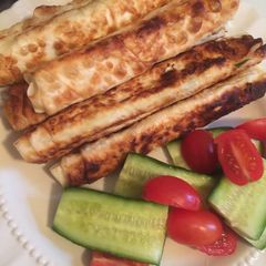 A picture of Cigar Börek.
