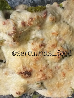 Una foto de Brócoli gratinado