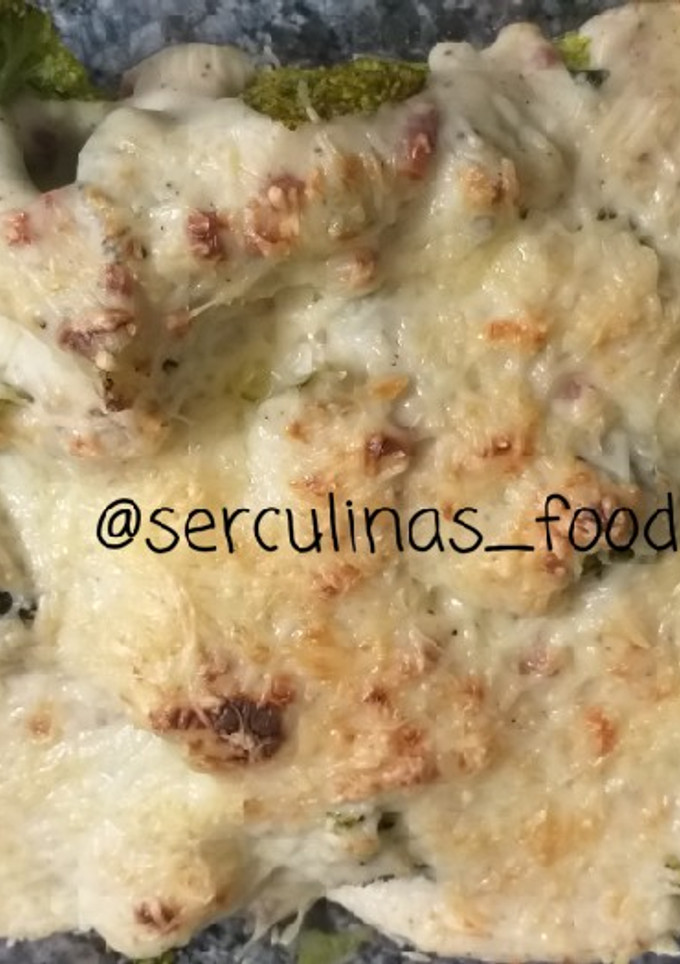 Una foto de Brócoli gratinado