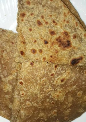 A picture of Brown chapati.
