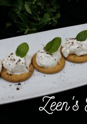 A picture of Biscuit Cream Canapes.