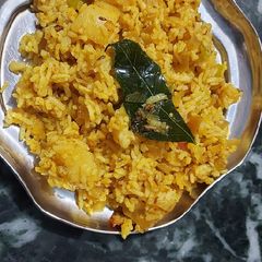 A picture of Leftover fried rice.
