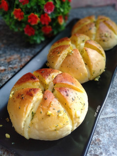 Foto resep Korean Cream Cheese Garlic Bread