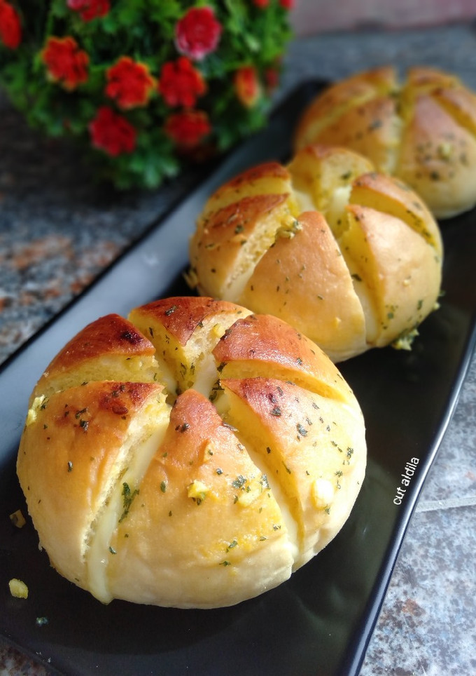 Foto resep Korean Cream Cheese Garlic Bread
