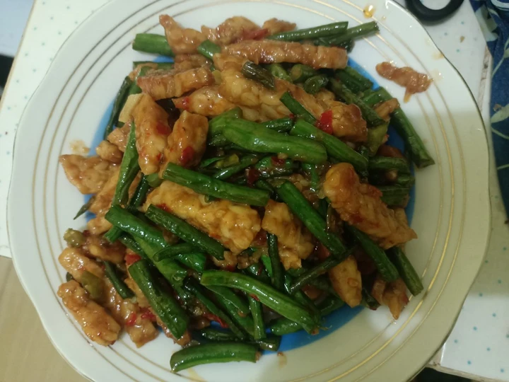 Langkah Mudah untuk Menyiapkan Resep Tumis kacang panjang tempe simple 😊 yang Uenak Anti Ribet, Bisa Manjain Lidah