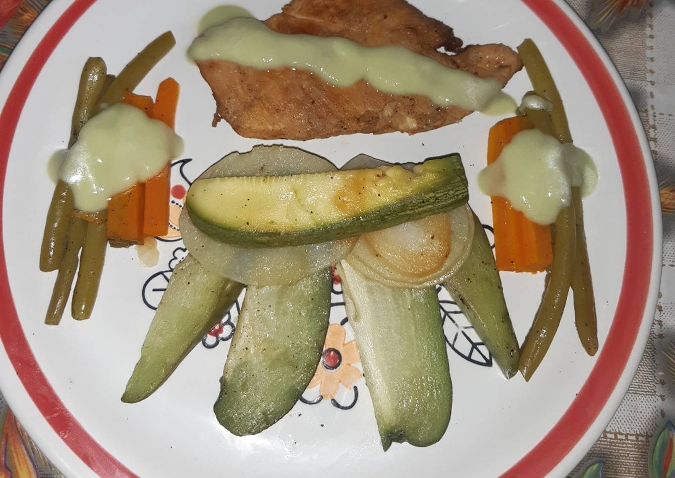 Pechuga de pollo con verduras