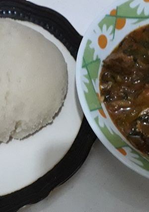 A picture of Semo and ogbono soup.
