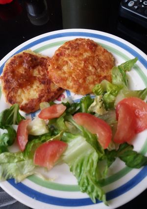 Una foto de Tortitas de papa añejas
