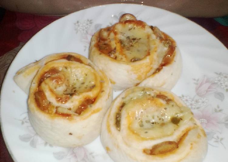 Easiest Way to Prepare Any-night-of-the-week Cheese Pinwheel Rolls