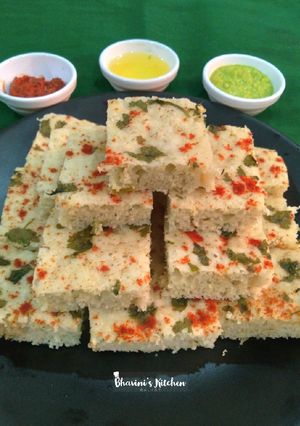 મિક્સ દાળ ના ઢોકળા (Mix Dal Dhokla Recipe In Gujarati) રેસીપી મુખ્ય ફોટો