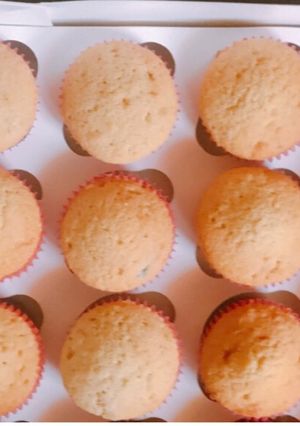 A picture of Vanilla cupcake.