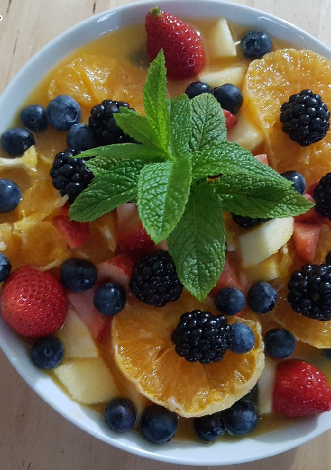 Una foto de Sopa fría de fruta del tiempo