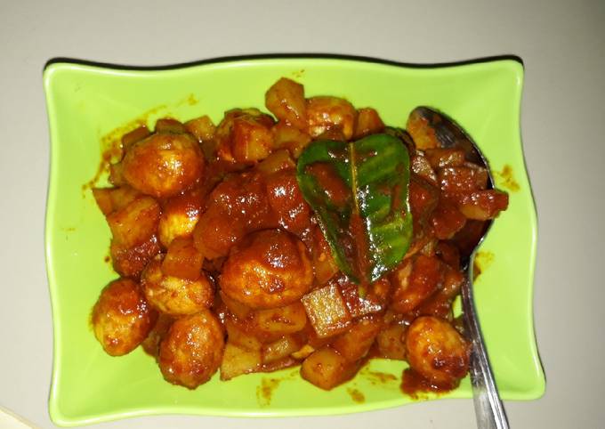 Balado telur puyuh dan kentang