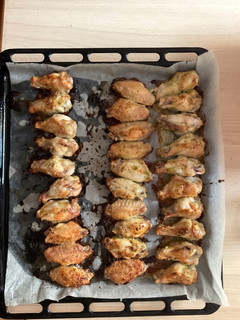 Una foto de Alitas de pollo al horno