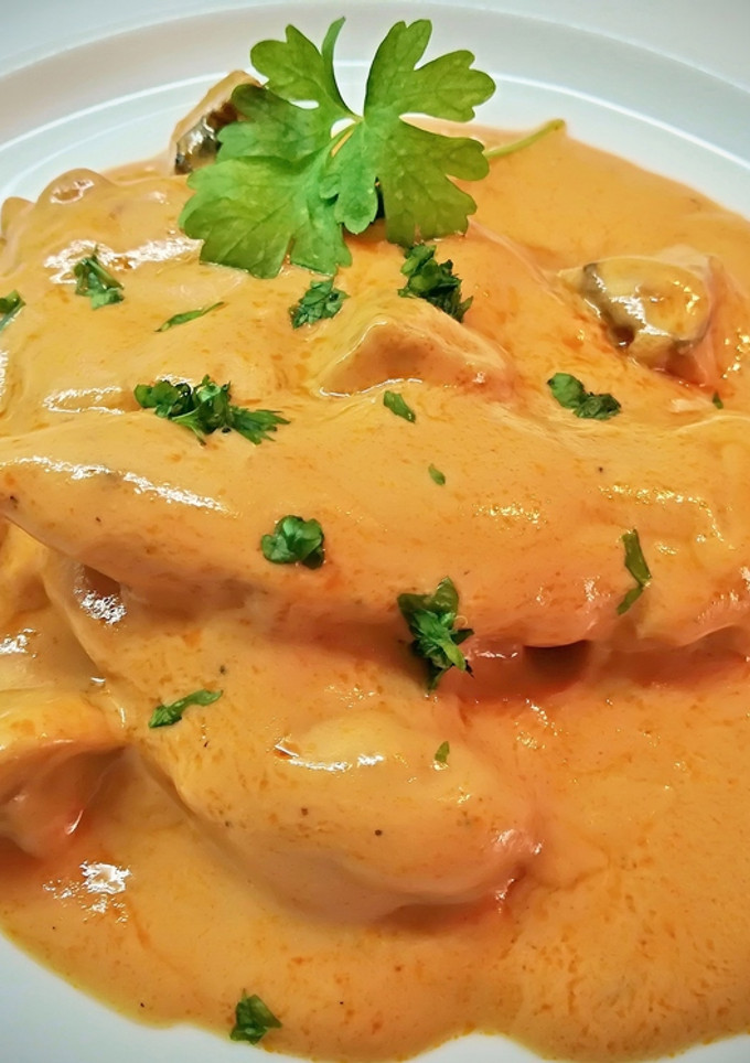 Una foto de Solomillos de pollo al Málaga virgen