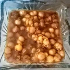 A picture of Curry cholay.