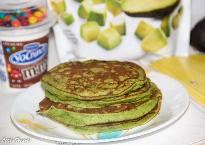 Shrek and Fiona Fluffy Pancakes