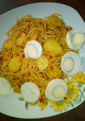 A picture of Fried Spaghetti.