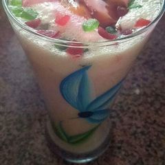A picture of Banana milkshake.