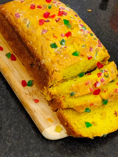 टूटी फ्रूटी केक(Tutti frutti cake recipe in Hindi) रेसिपी मुख्य फोटो