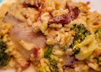 Easiest Way to Recipe Delicious Cheesy Chicken Bacon and Broccoli Casserole