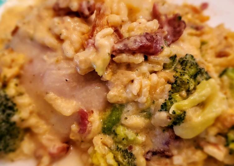 Cheesy Chicken, Bacon and Broccoli Casserole