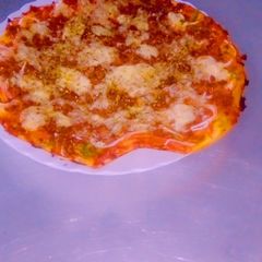A picture of Chicken pizza.