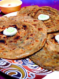 पुदीना लच्छा पराठा (Pudina Laccha Paratha recipe in hindi) रेसिपी मुख्य फोटो
