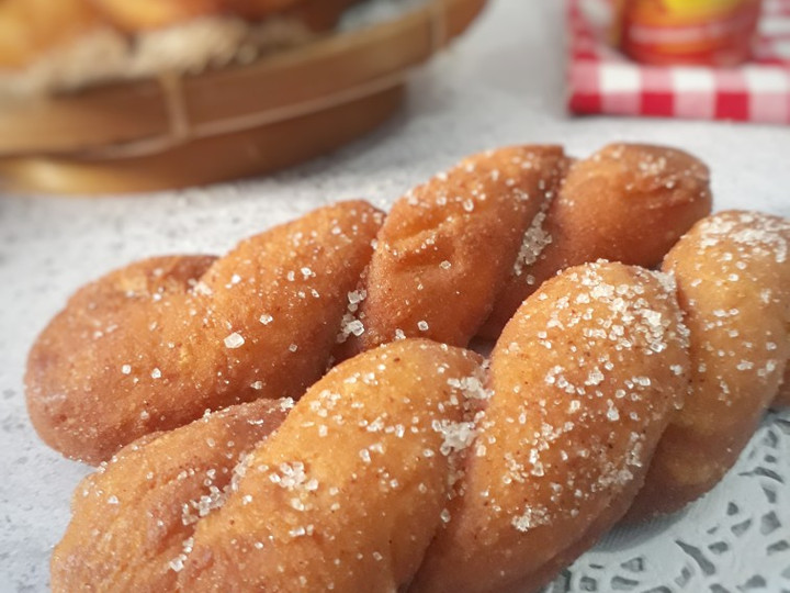 Cara Gampang Menyiapkan Kkwabaegi 꽈배기 Korean Twisted Doughnuts yang Bikin Ngiler