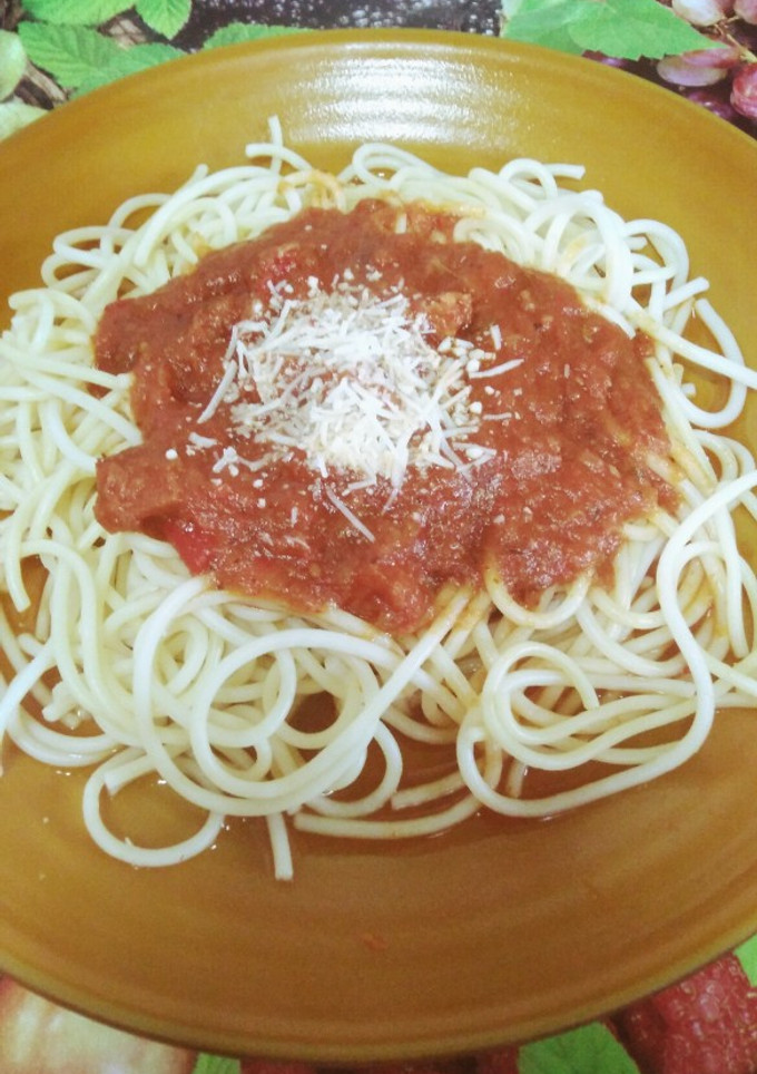 Una foto de Espaguetis con sobrasada y chorizo asturiano!!